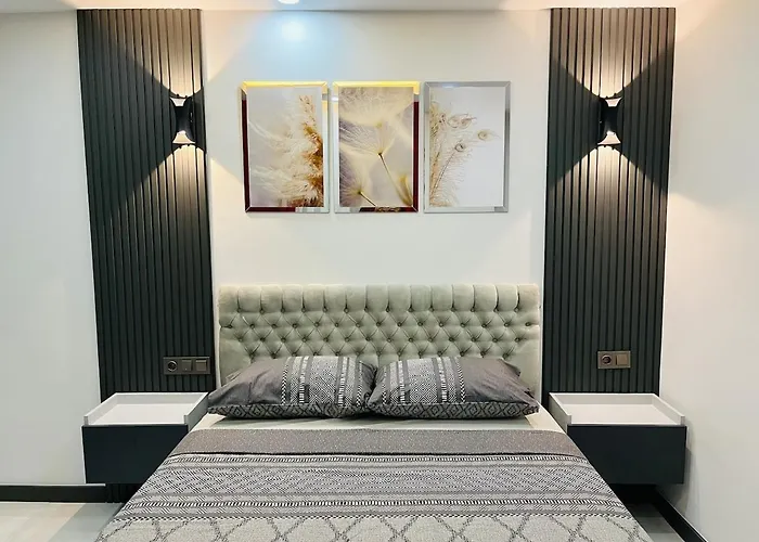 12 Fully Equipped Lejlighed *