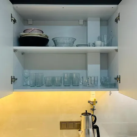 12 Fully Equipped Apartment